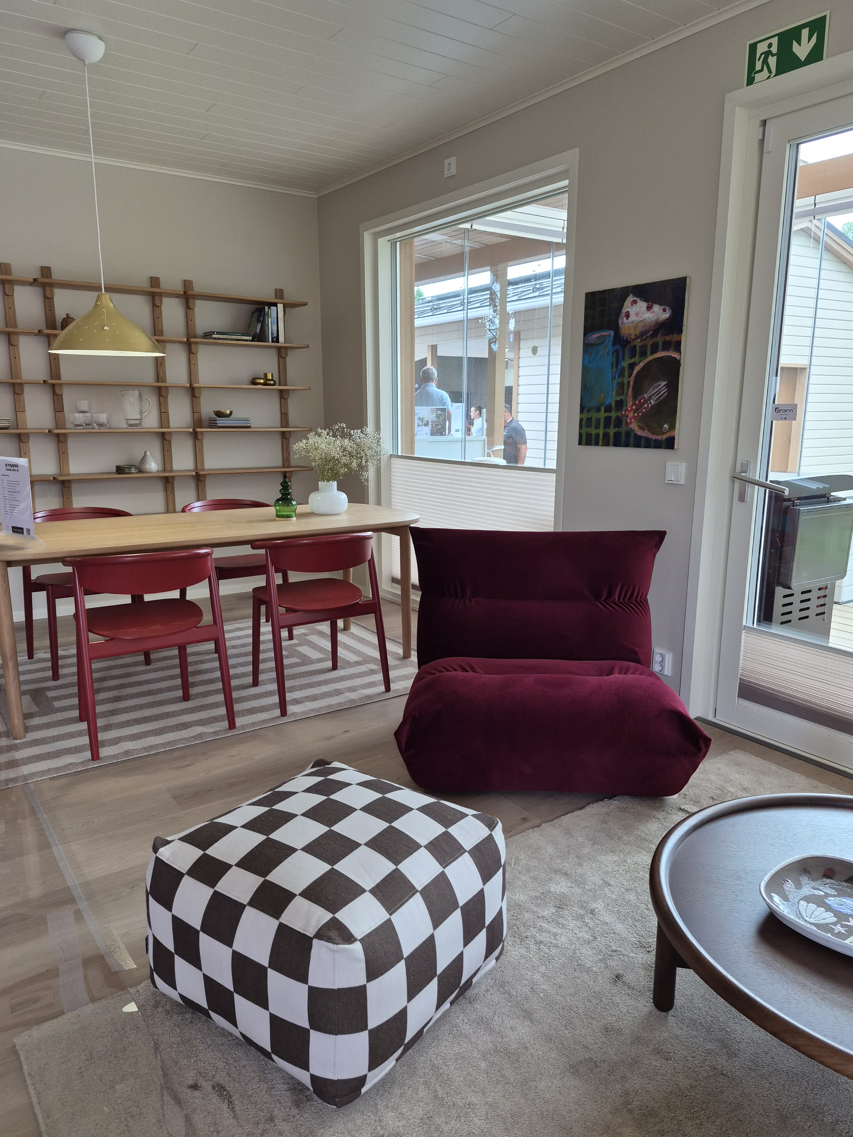 10_Kymppi_ruokailu_02.jpg